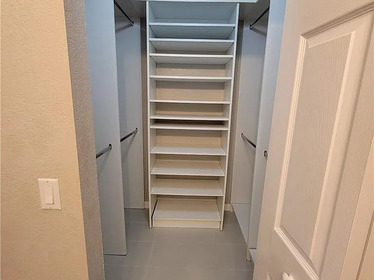 4948 SW 136th Ave — Photo 20
