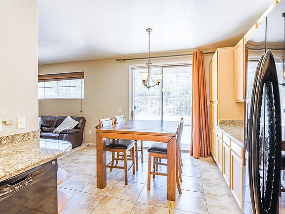 5th image of 419 W Mountain Sage Dr