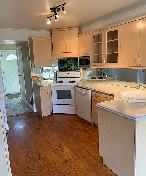 295 Water St — Photo 10