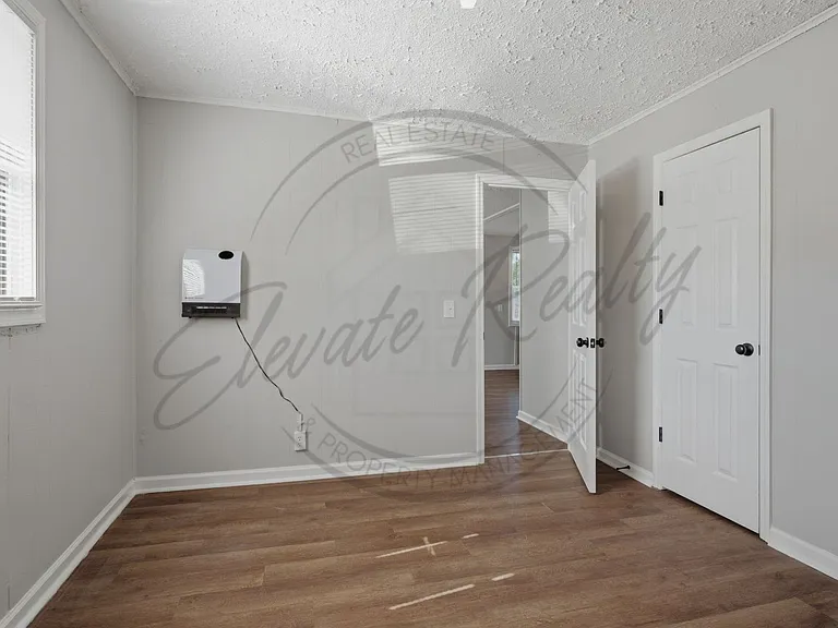 193 Welworth St — Photo 12