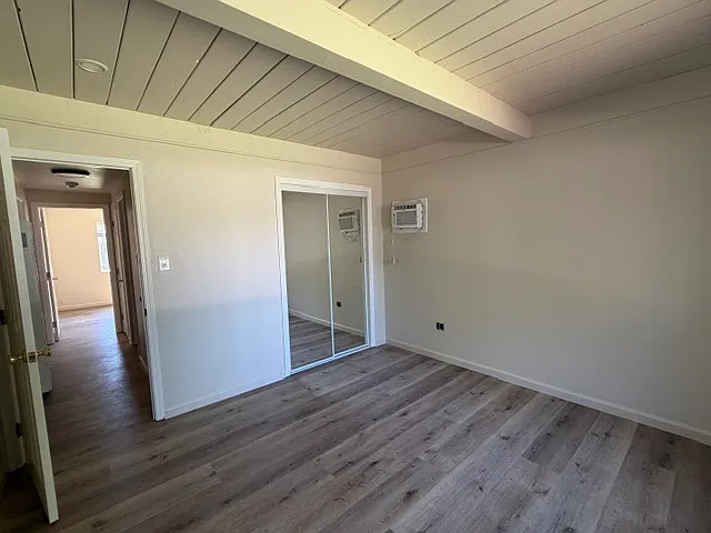 6431 N Pershing Ave — Photo 19