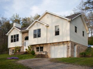 318 Camp Mitchell Rd, New Castle, VA 24127