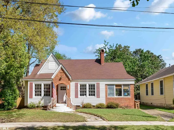 1566 Luling St, Mobile, AL 36604