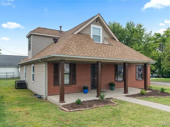 1403 Montrose Ave, Saint Louis, MO 63104