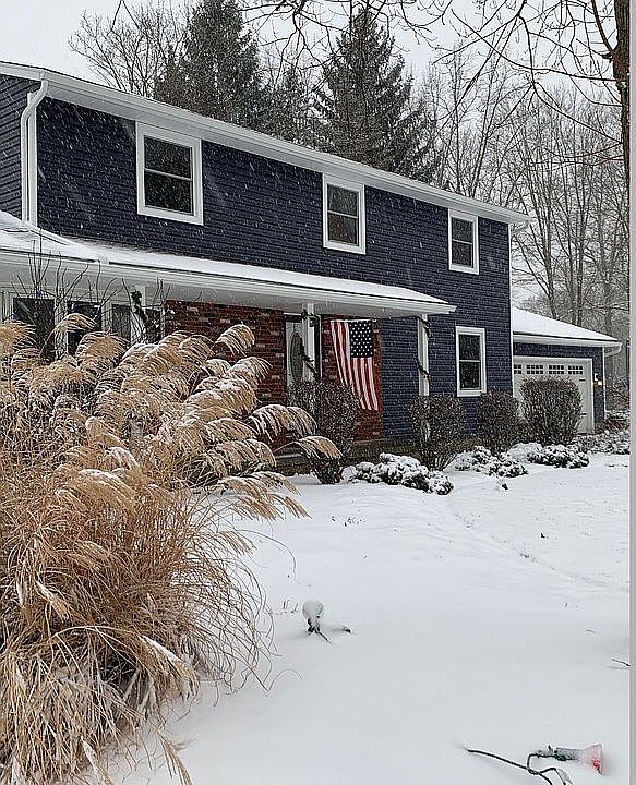 1st image of 1025 Crook St