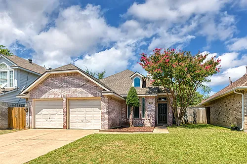 1329 Maywood Ct Photo 1
