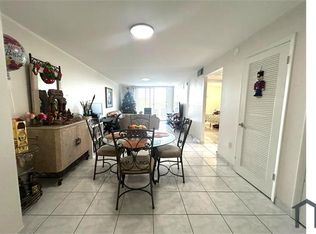 910 Michigan Ave APT 401, Miami Beach, FL 33139