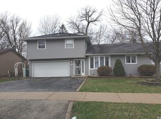 8240 Normandy Ave, Burbank, IL 60459