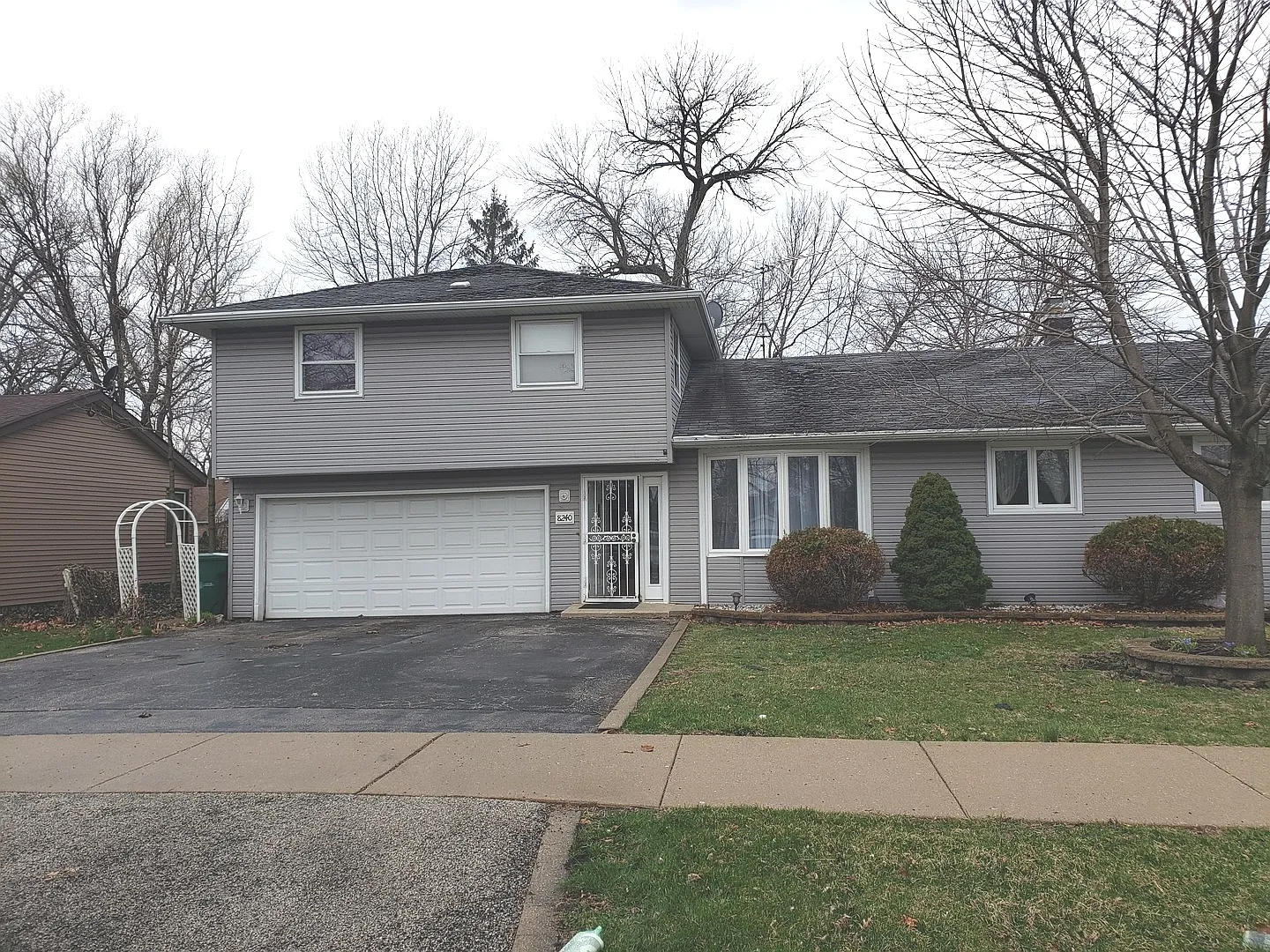 8240 Normandy Ave photo 1