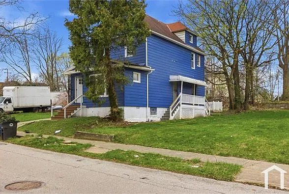 4 bed, $1,800 — Photo 3