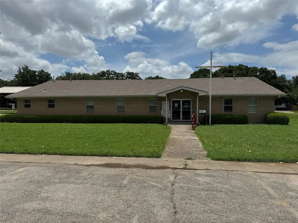 2801 N Elm St, Denton, TX 76201