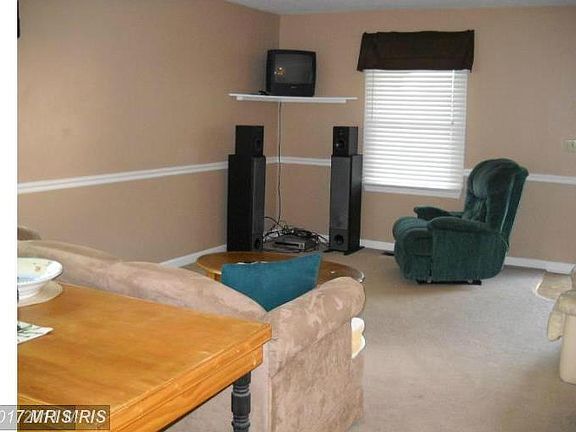 3rd image of 2092 Annandale Ct