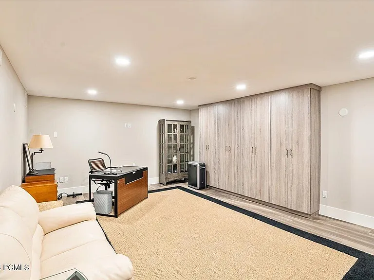11541 N Upside Dr — Photo 40