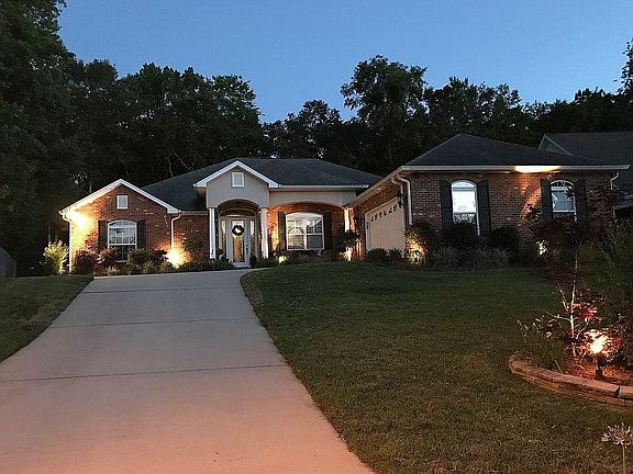 2nd image of 3335 Lake Run Dr