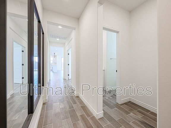 3rd image of 14424 W Honeysuckle Dr