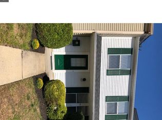 36 Forestview Ct, Marlton, NJ 08053
