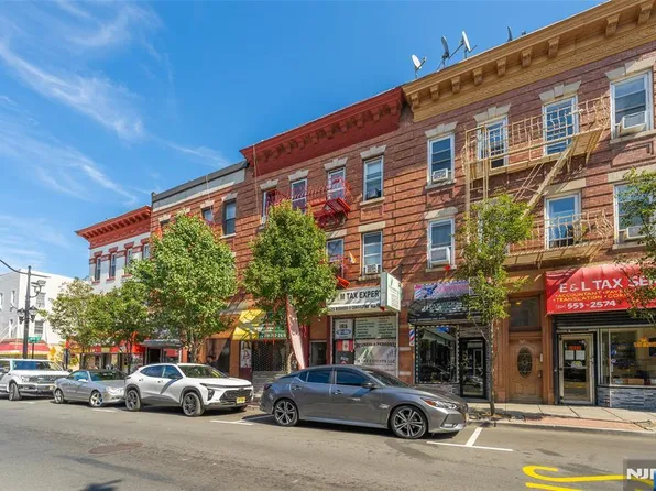 1716 Bergenline Avenue, Union City, NJ 07087