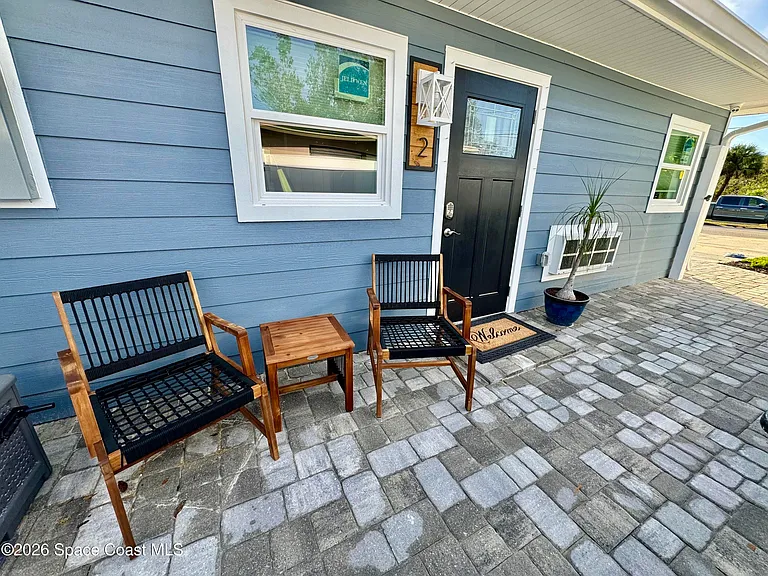 208 W Seminole Ave #2 — Photo 2