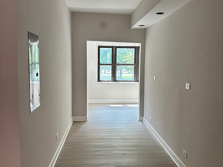 3104 W Douglas Blvd #1W — Photo 11