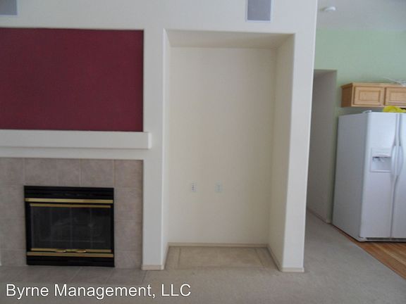 3rd image of 7306 Grand Prairie Dr
