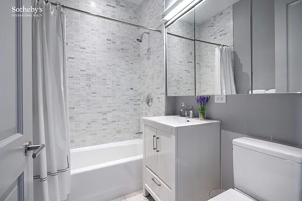 Sold by Sotheby's International Realty | media 8