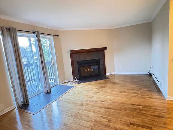 4th image of 511 E Spruce Dr APT 3A