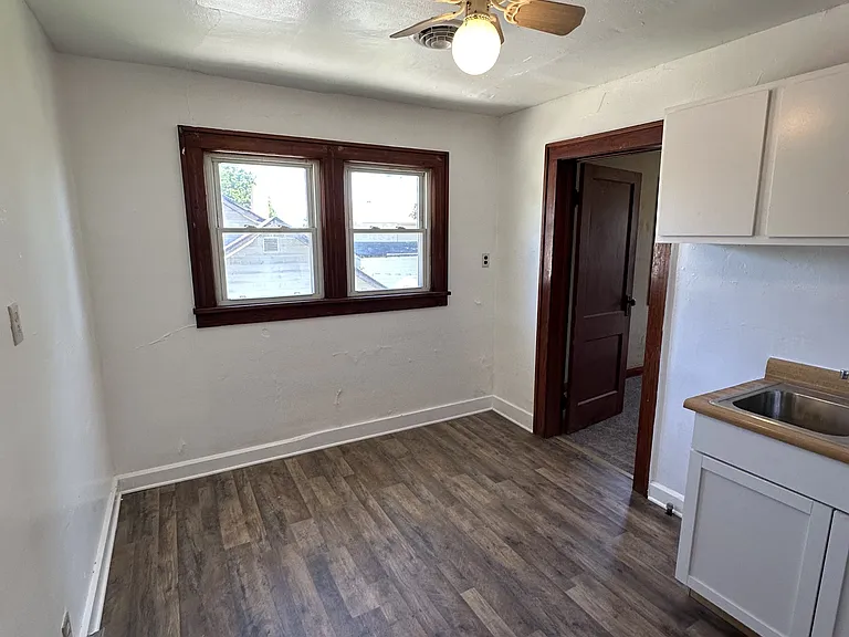 2940 Pitt St #4 — Photo 4
