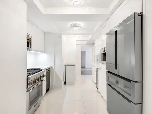 205 East 78th Street image 1 of 12