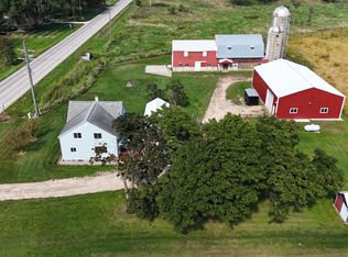 N7736 County Road D, Bear Creek, WI 54922
