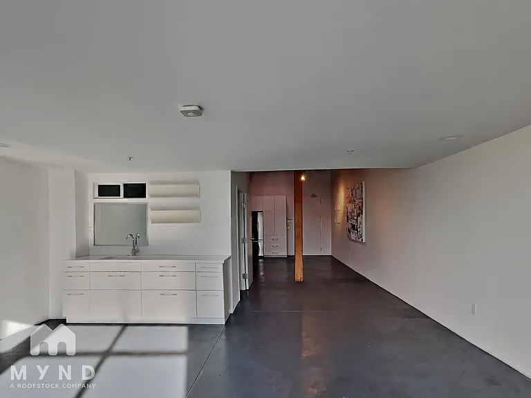 373 4th St #3C — Photo 3