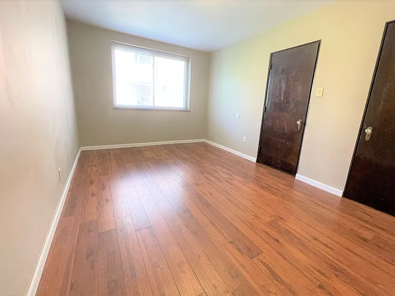 5712 Phillips Ave #B9 — Photo 98