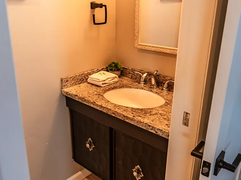 1455 Edwards Dr — Photo 36