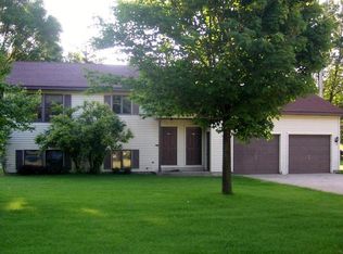2420 Plymouth Rock Ave, Holland, MI 49424