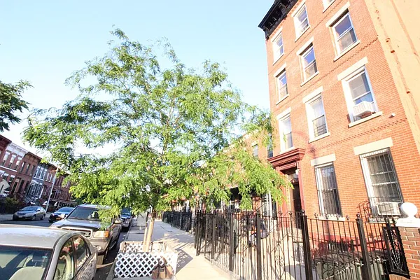 Rented by Bedford 6 Real Estate | media 15