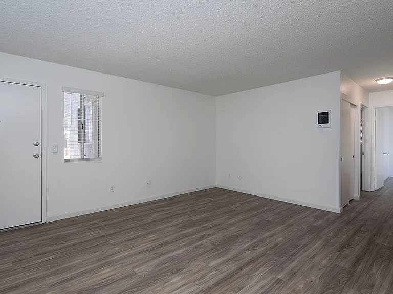 Calla Ave Apartments — Photo 5