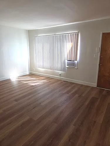 224 E Elmwood Ave #F Photo 1 224 E Elmwood Ave #F Photo 1