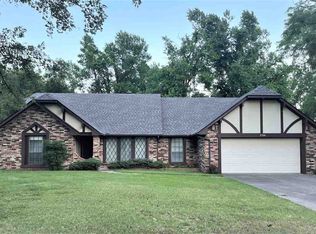 2504 Bluestem Rd, Ponca City, OK 74604