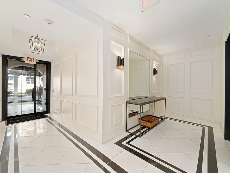 2221 Welch St #201 — Photo 42