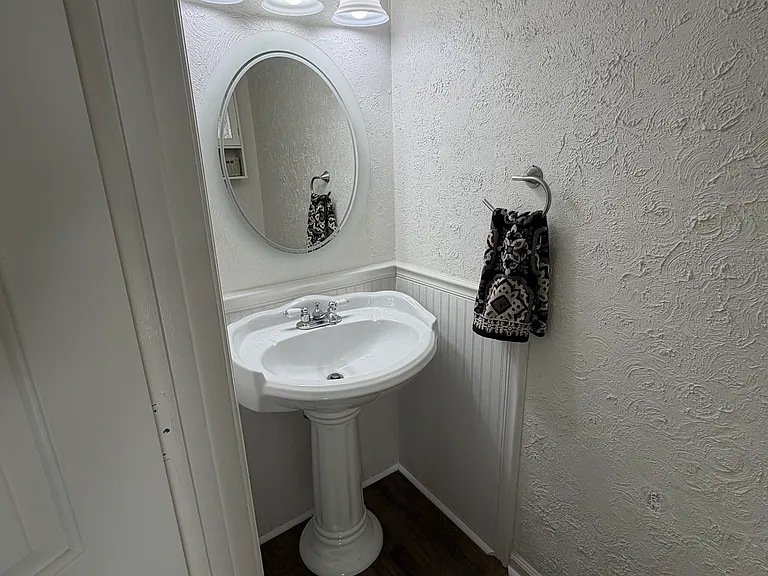 Custom 1/2 bath