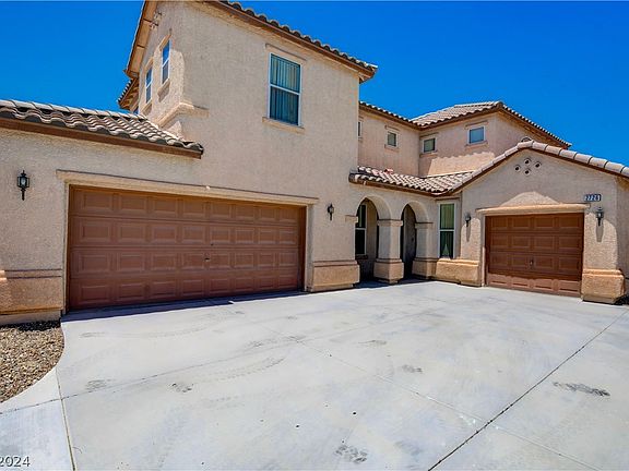 4th image of 2726 Aspen Club Ave