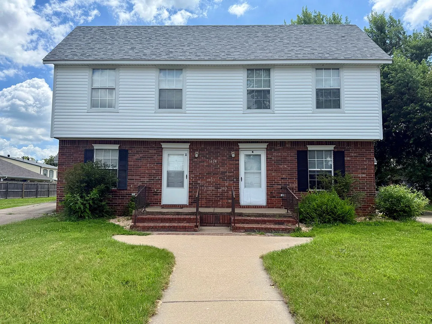 1404 A Camellia — Photo 1
