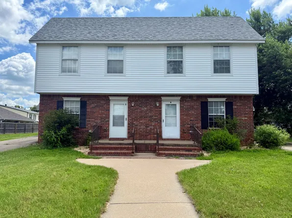 1404A Camellia Dr, Bentonville, AR 72712