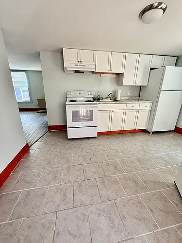 75 Water St #3 Photo 1