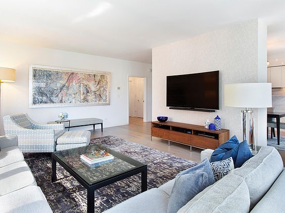 4th image of 200 E 62nd St APT 8A