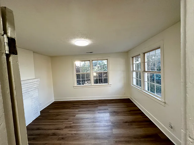 304 Hill St #A — Photo 1