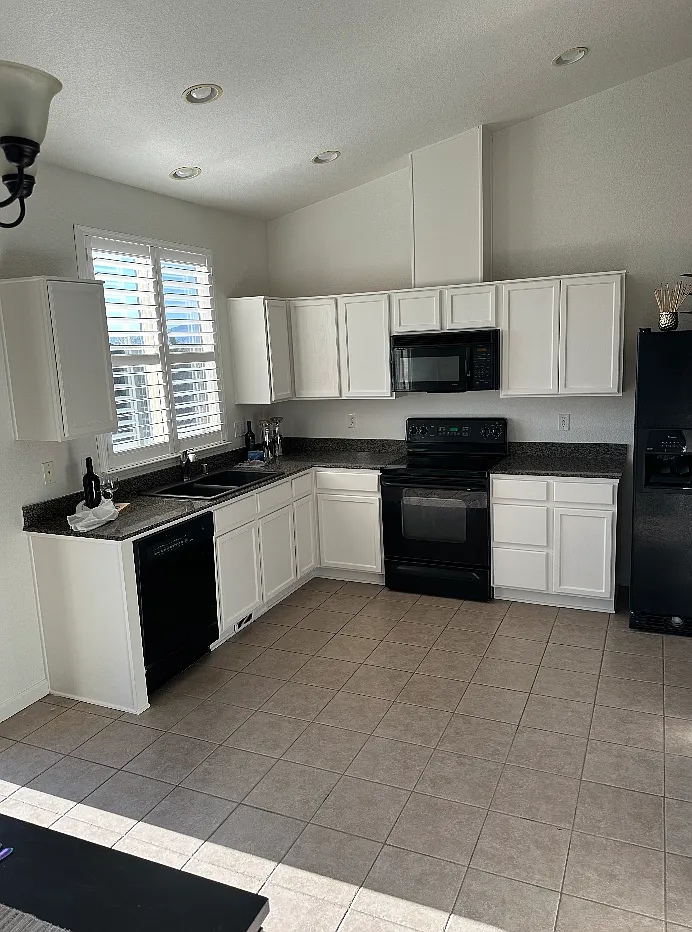 3 bed, 1525 sqft, $2,700 — Photo 2