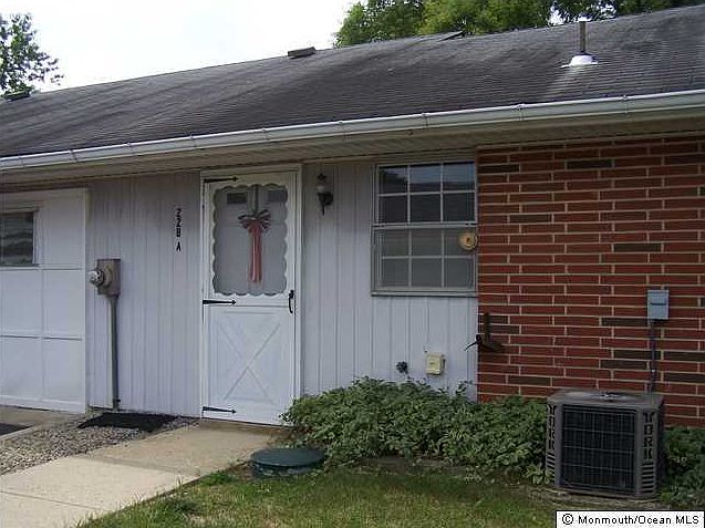 1st image of 228 Buckingham Court #A