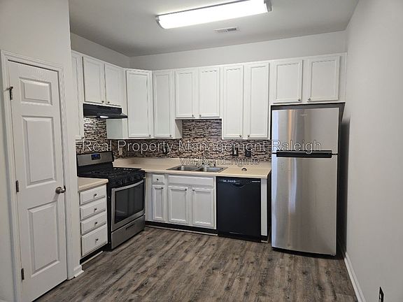 4th image of 8631 Neuse Club Ln APT 106