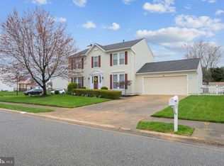 11 W Violette Dr, New Castle, DE 19720
