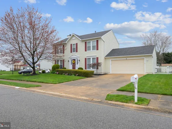 11 W Violette Dr, New Castle, DE 19720
